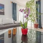 Romantic Oasis * זאדאר