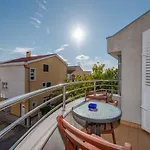 Romantic Oasis Apartamento Zadar